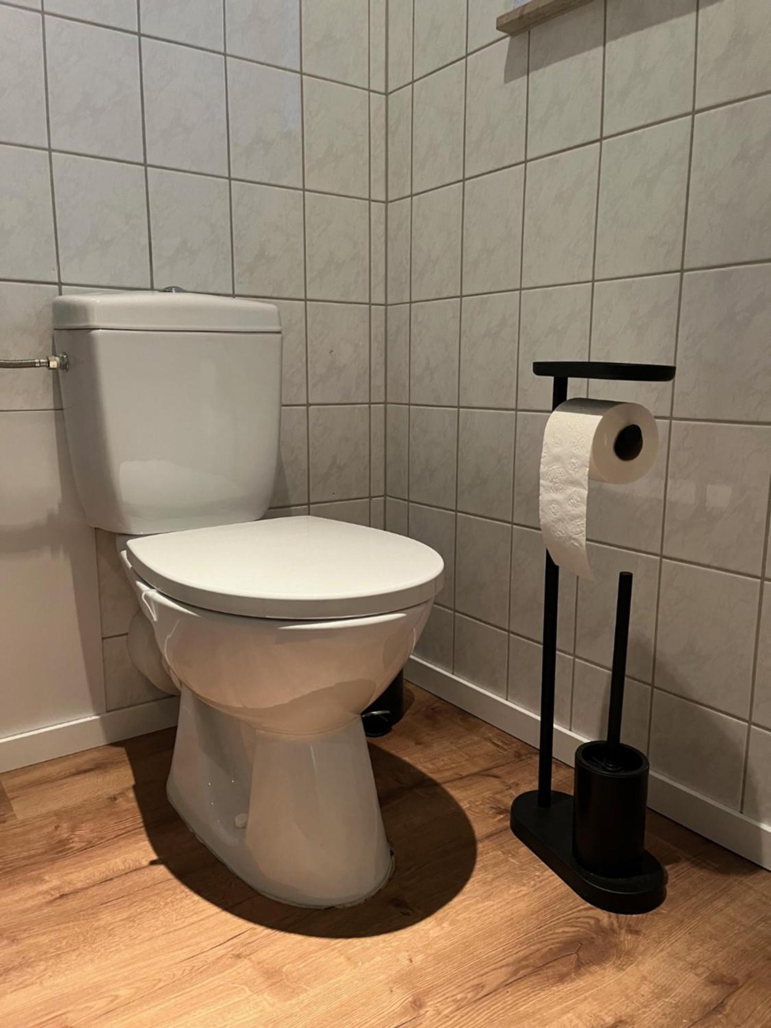 Weimotel Am See Mit Parkplatz, Kueche Und Hdtv Weimar  Eksteriør bilde